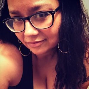 Meet your Posher, Cynthia